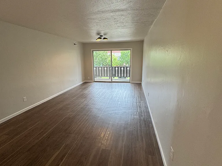 6 E 22nd St #222 — Photo 4