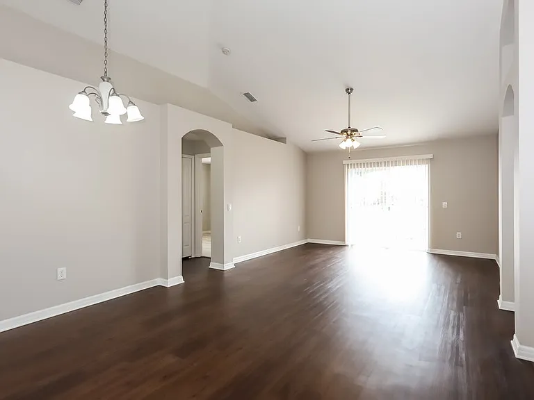 7002 Crown Lake Dr — Photo 4