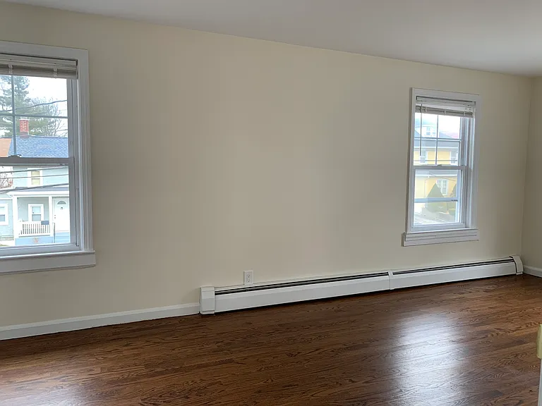 24 Hall Ave — Photo 20