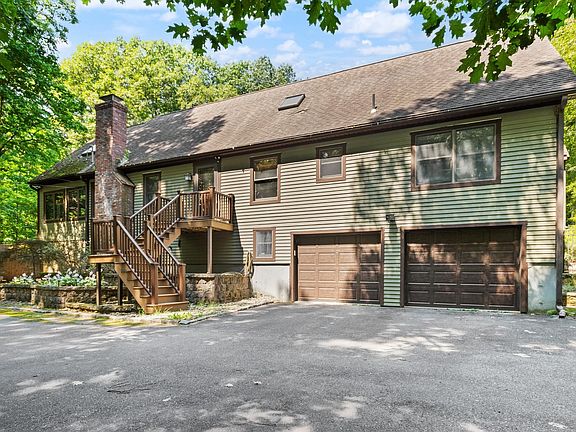 3rd image of 82 Corn Rd