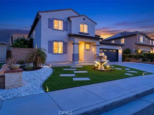 6135 Peregrine Dr, Jurupa Valley, CA 91752