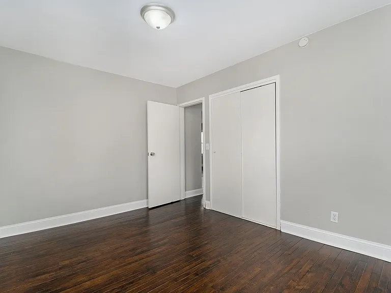 Westnedge Hills Apts — Photo 52