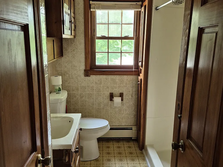120 Second Crown Point Rd — Photo 10