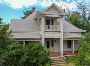 803 N 1st St, Crowell, TX 79227