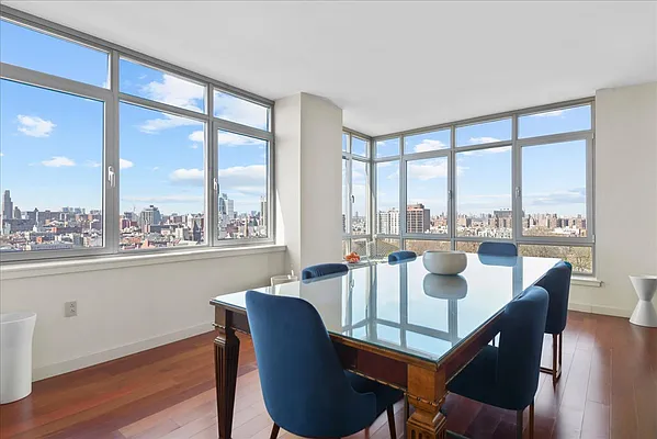 Rented by Sotheby's International Realty | media 6