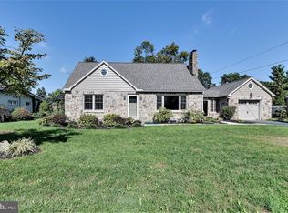 220 Clearview Rd, Hanover, PA 17331