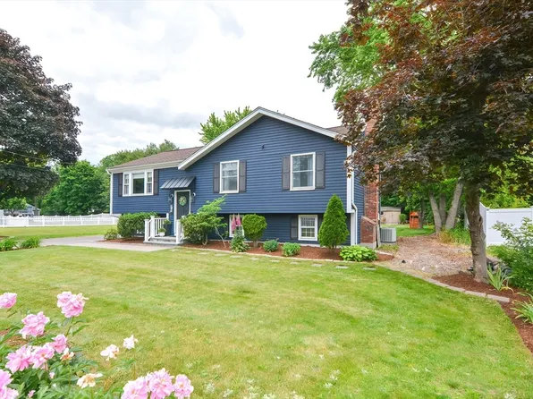 70 Branch St, Mansfield, MA 02048