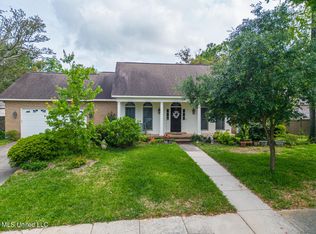 2559 River Place Blvd, Biloxi, MS 39531