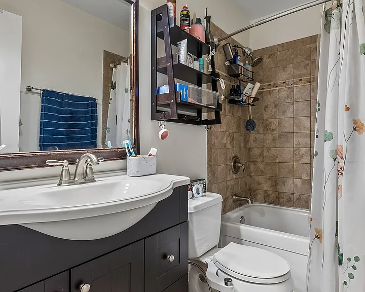 298 Danbury Dr — Photo 6
