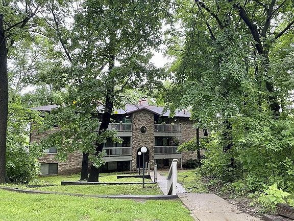4th image of 2200 Buckingham Dr NW #5356607