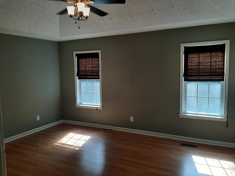 411 Hearthstone Way — Photo 9