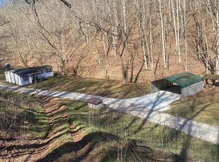 10270 Glendale Rd, Petroleum, WV 26161