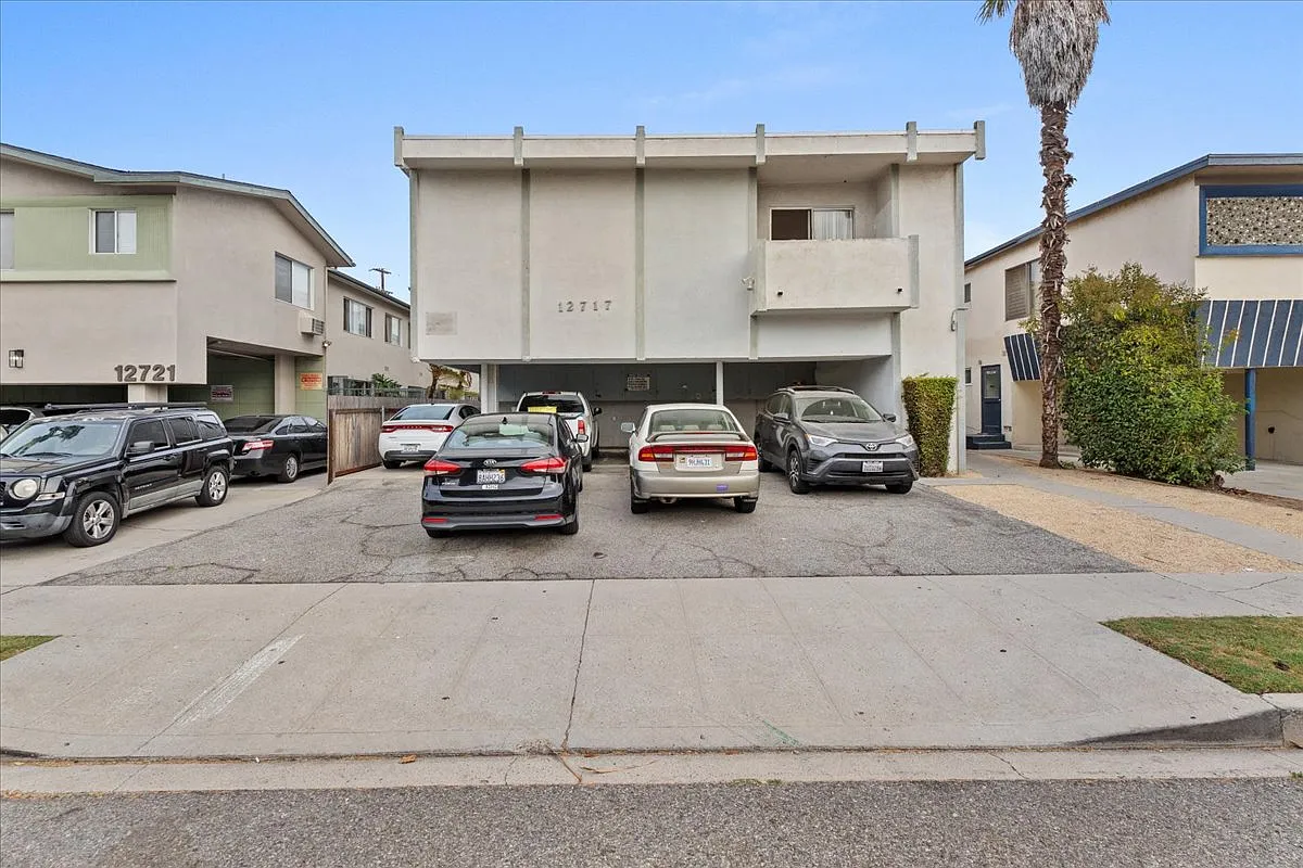 1 bed, 600 sqft, $2,095 — Photo 2