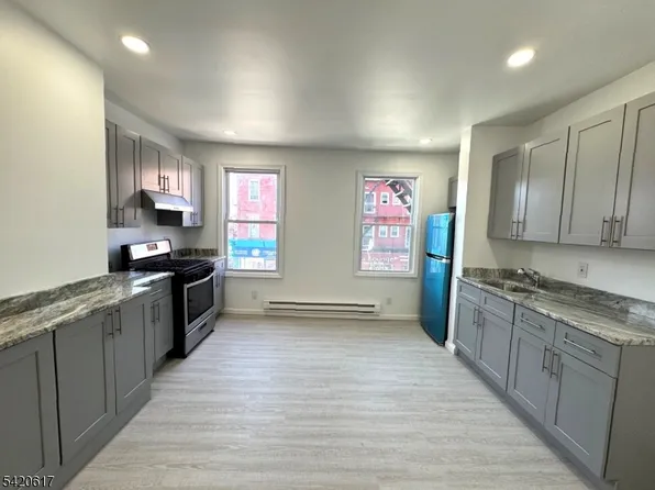 76-78 Market St #1, Paterson, NJ 07505