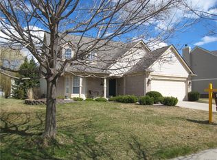 1098 Chestnut Ln, South Lyon, MI