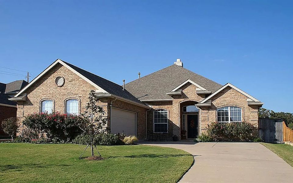 1st image of 405 Doyle Dr
