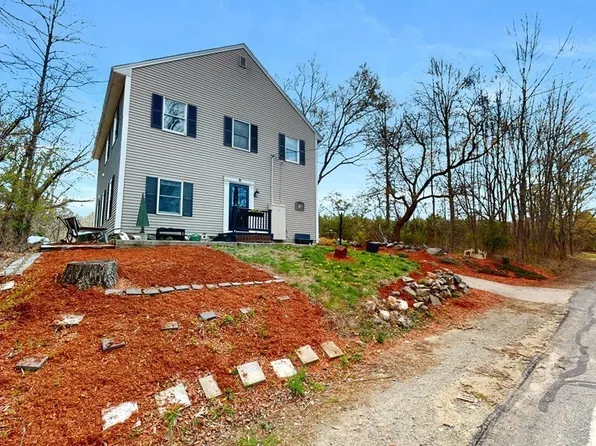 16 Garden St, West Newbury, MA 01985