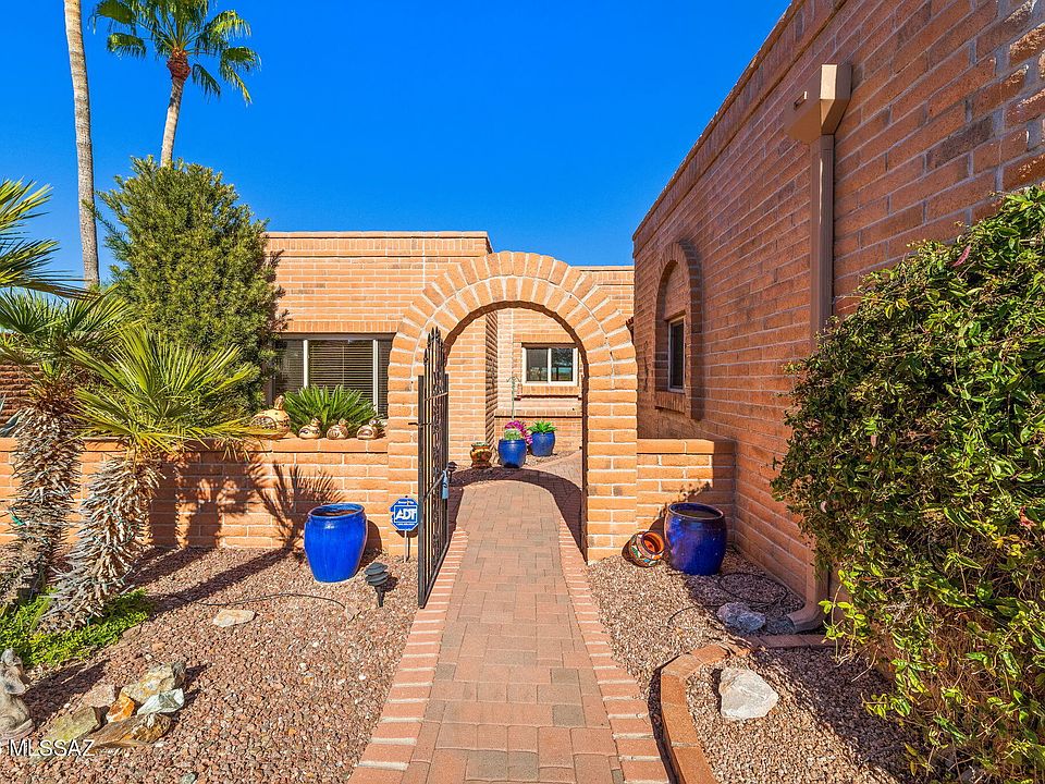 1st image of 972 W Camino Urbano