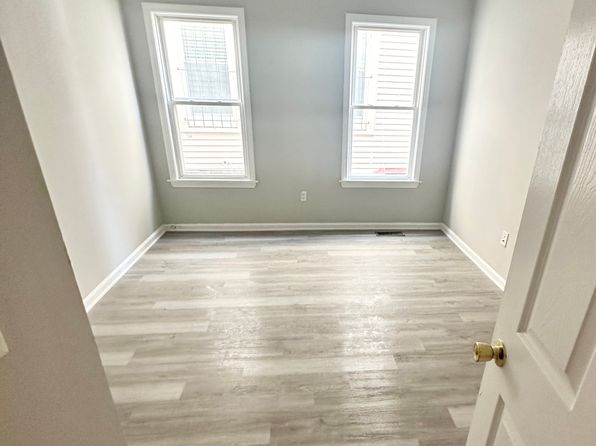 64 W Broad St #1