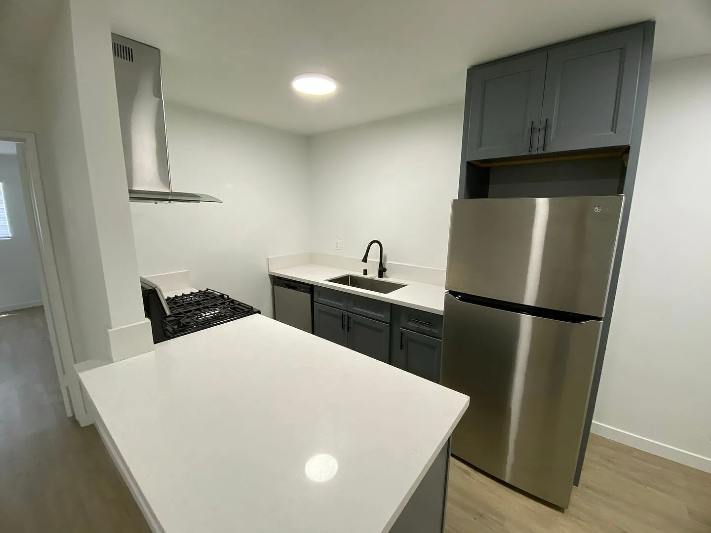 435 N. Euclid — Photo 2