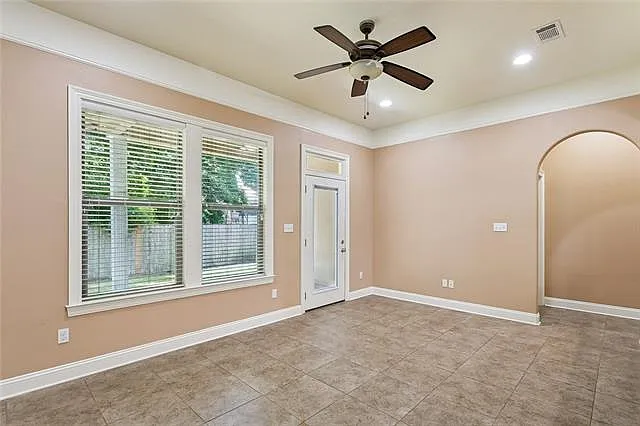 816 Decatur St — Photo 5