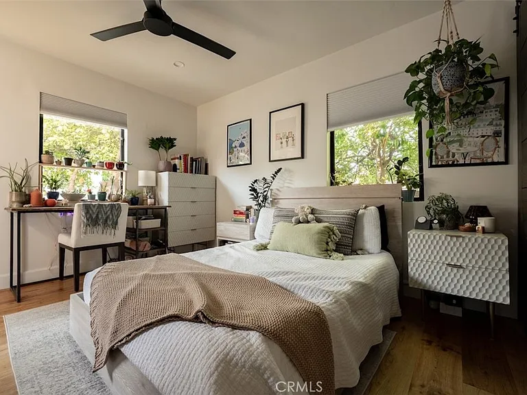 4257 Shadyglade Ave — Photo 24