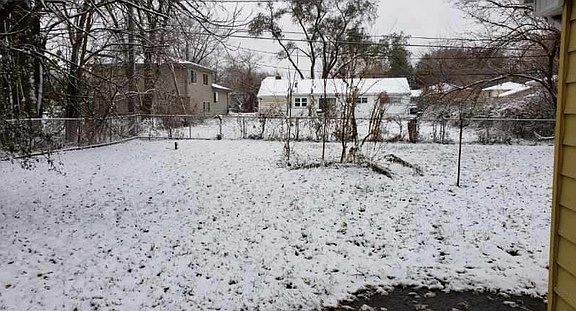 3rd image of 15818 Clifton Park Ave