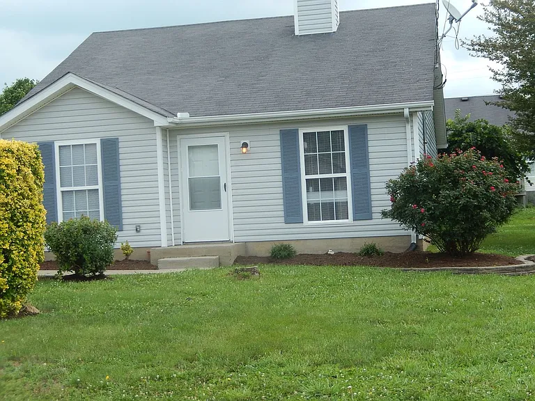 471 Cedar Park Cir — Photo 6