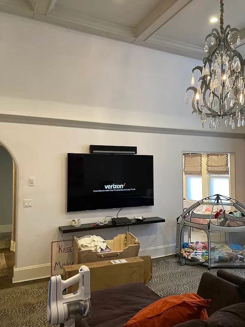 1 bed, $2,400 — Photo 2