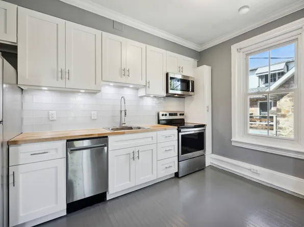 77 W Ashland St APT 5, Doylestown, PA 18901
