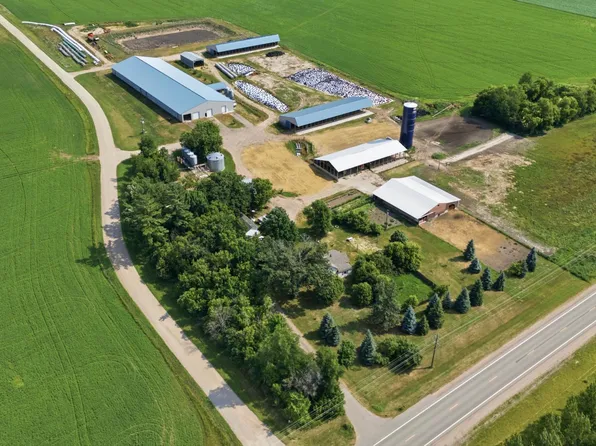 48709 County Highway 8, Perham, MN 56573