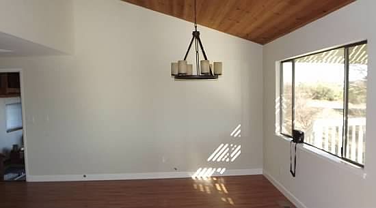 5th image of 3524 Buena Vista Dr