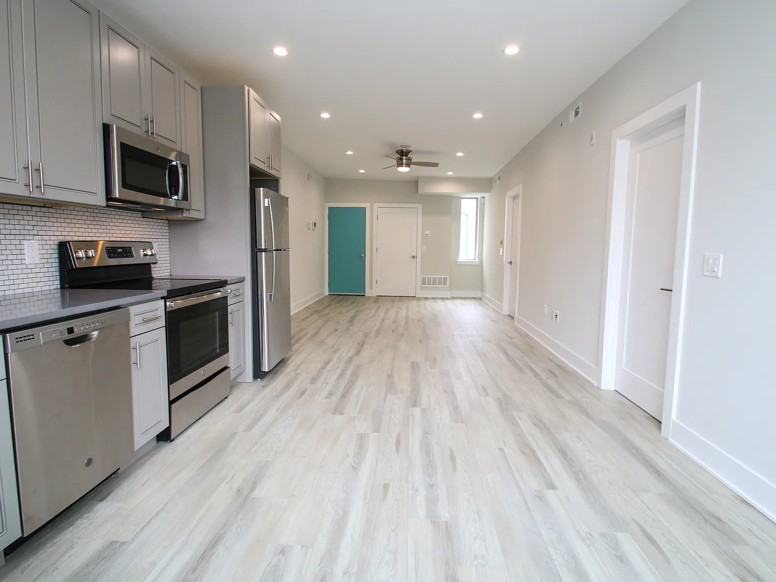 2 bed, 1100 sqft, $1,800 — Photo 4