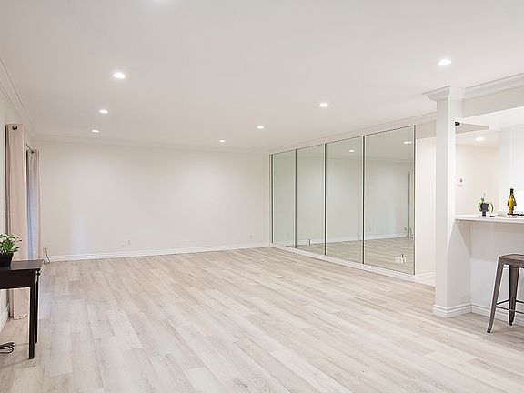 3rd image of 6708 Hillpark Dr APT 102