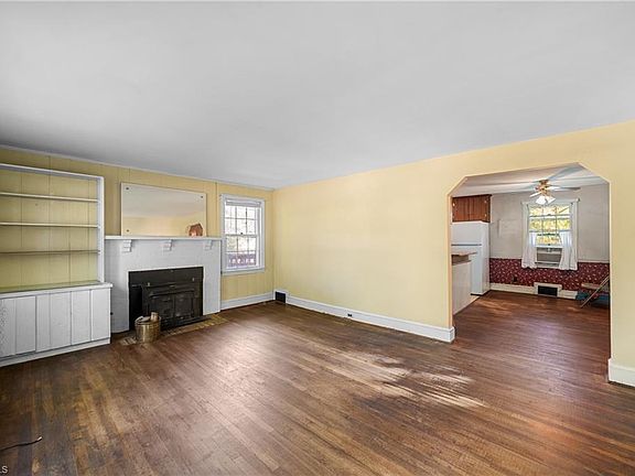 5th image of 2259 Sherwood Dr