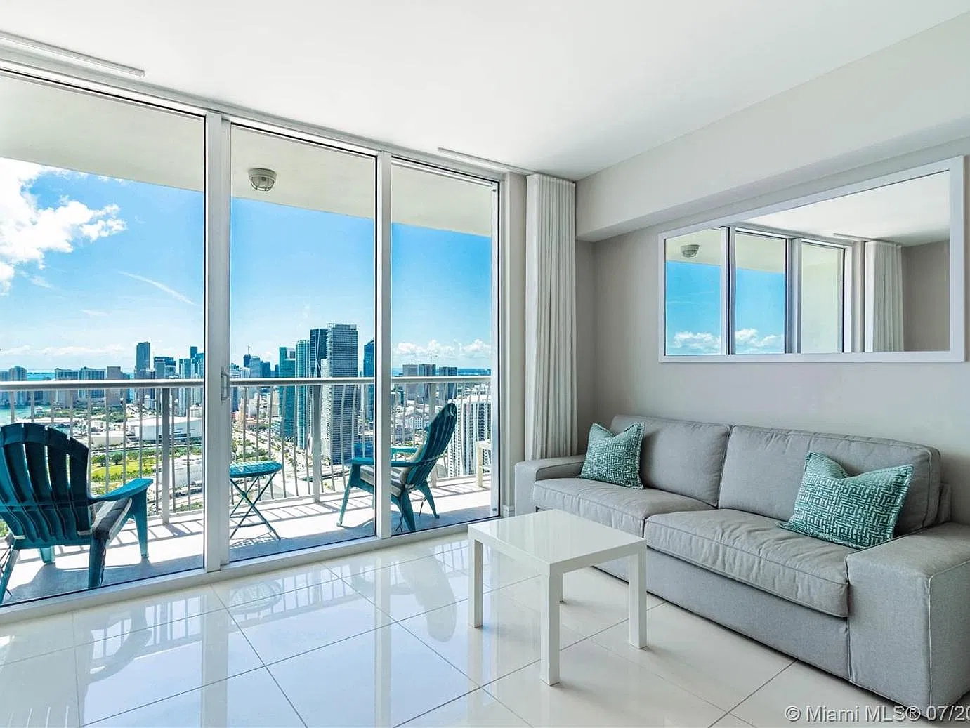 Studio, 955 sqft, $3,290 — Photo 2