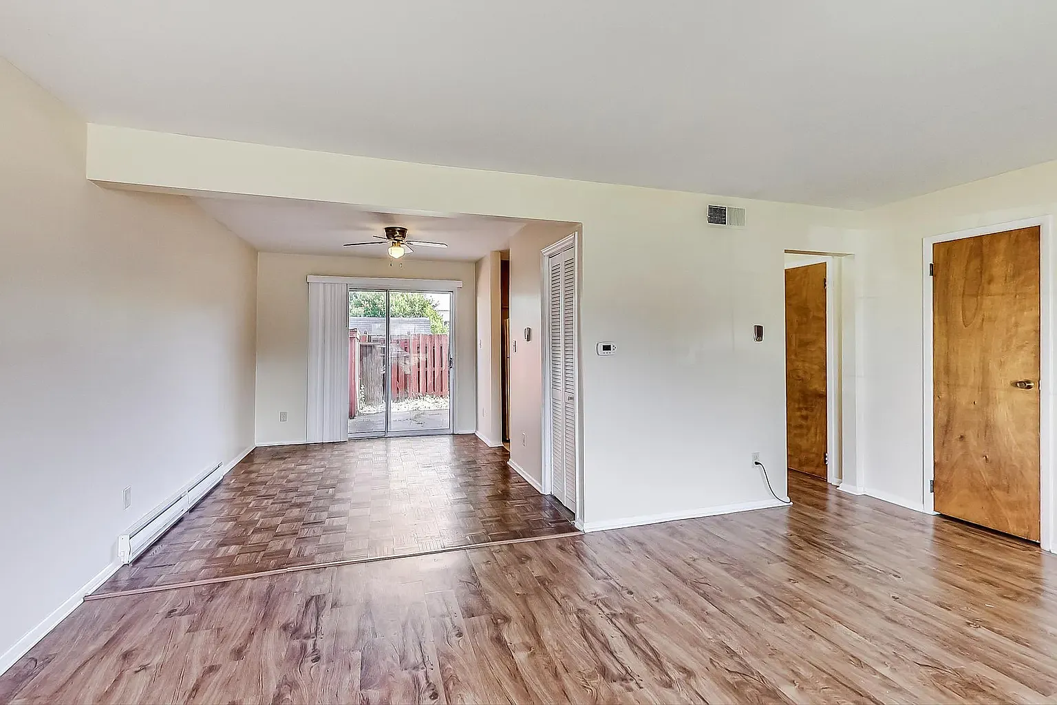 3 bed, 1.5 bath, 1242 sqft, $1,220 — Photo 4