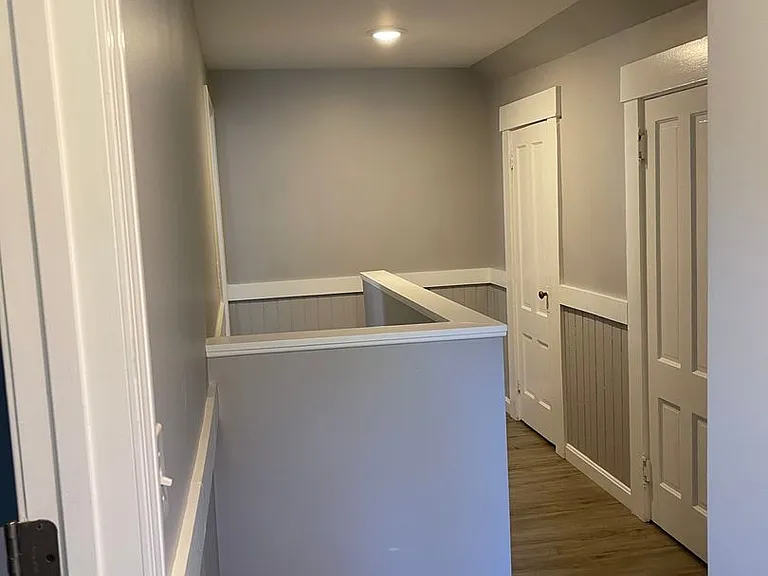 50 Elkins St — Photo 10