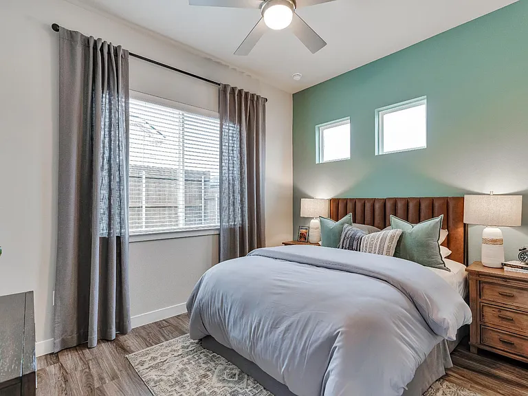 VLux Stoneridge — Photo 80