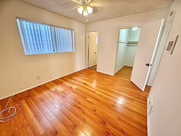 13014 Sherman Way — Photo 11