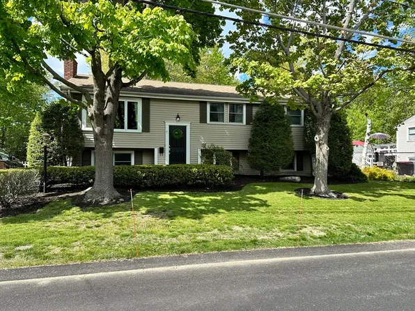 11 Ashfield Dr, Brockton, MA 02302