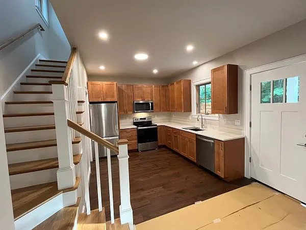 Entry door and kitchen