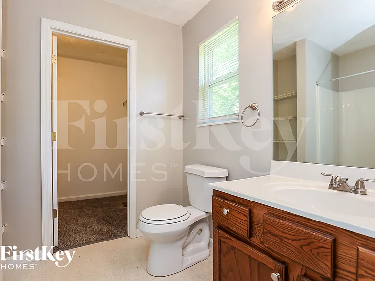 8218 Melrose Ln — Photo 11