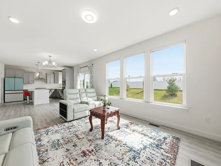 106 Sommerset Ct — Photo 7