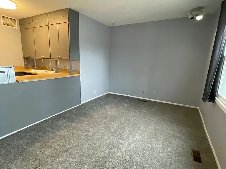 1119 Market St — Photo 3
