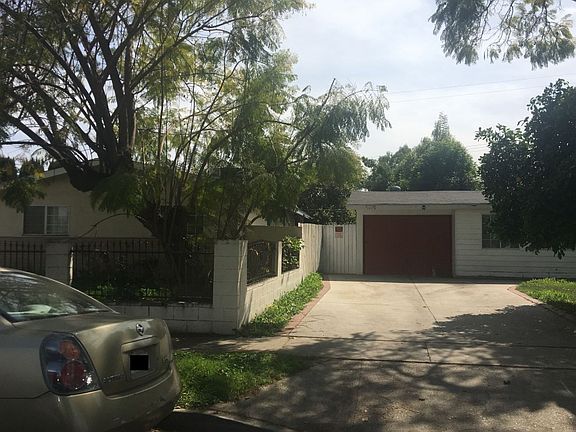 3rd image of 15516 Kennard St