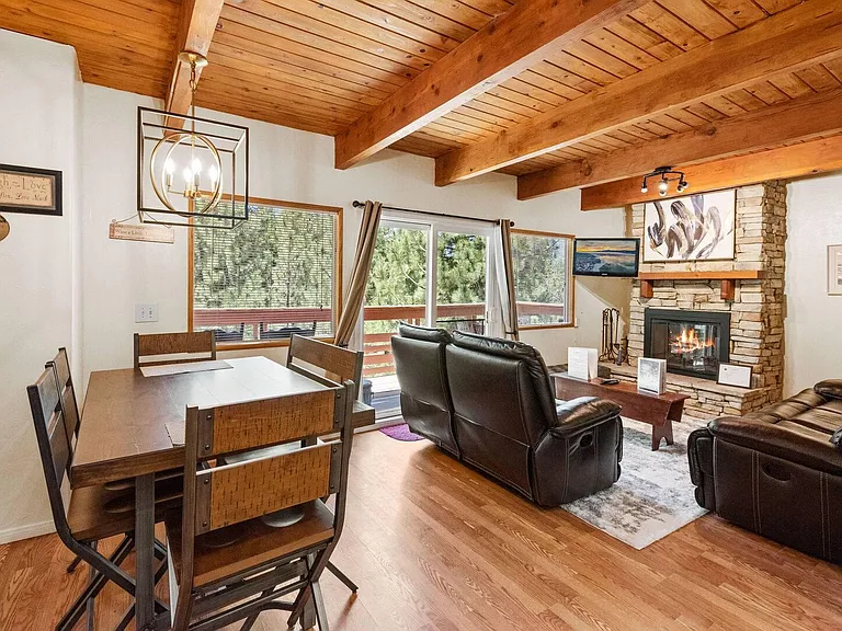 Mendocino Dr — Photo 2