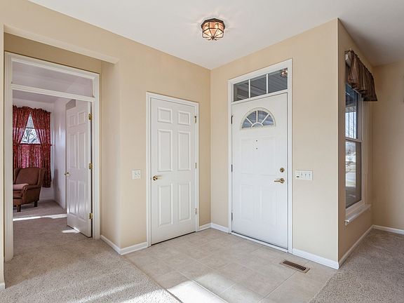 3rd image of 12714 Saddle Ct