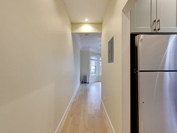 3rd image of 1146 Taylor St APT 7