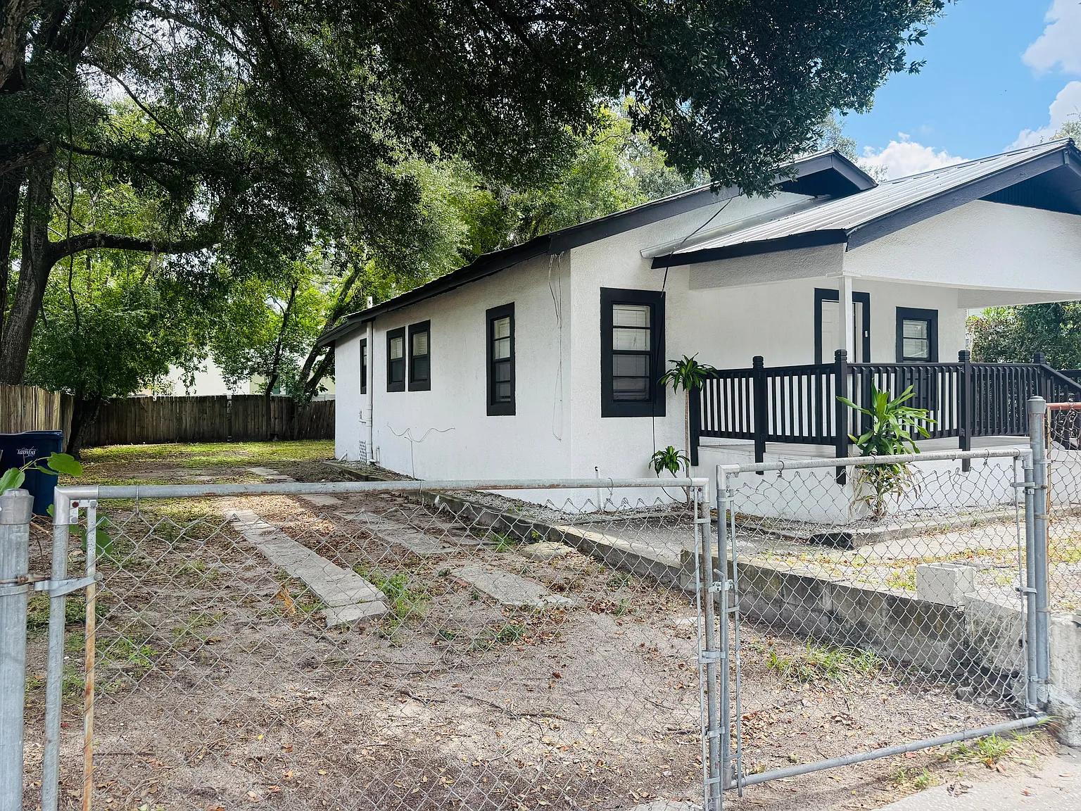 3 bed, 1180 sqft, $1,950 — Photo 4
